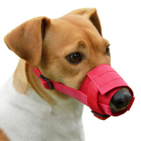 Намордник для собак Bronzedog нейлоновый регулируемый, красный