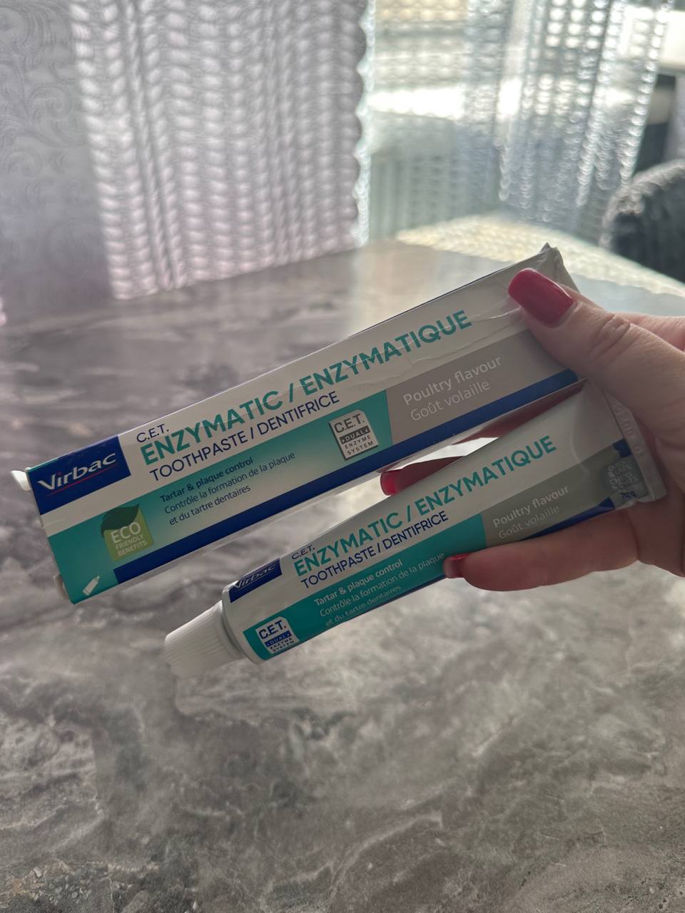 Ензимна зубна паста для собак та котів Virbac Enzymatic зі смаком птиці, 70 г Ензимна зубна паста для собак та котів Virbac Enzymatic зі смаком птиці, 70 г